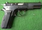 CZ-75 rok výroby 1977